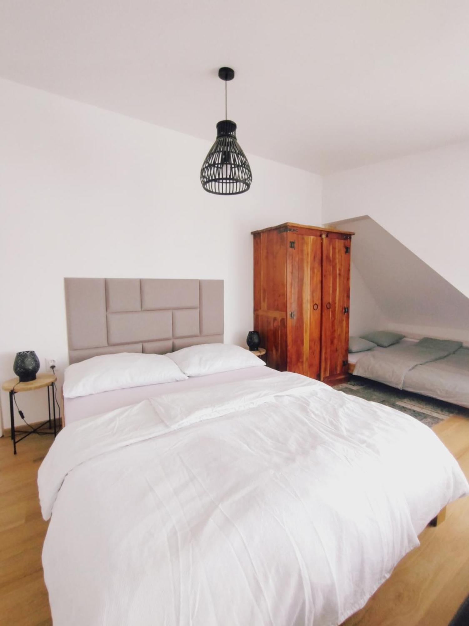 Attic Apartment Catnip Bratislava Exterior foto